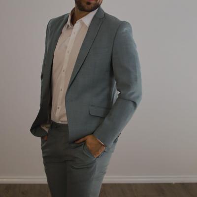 Maninsuit